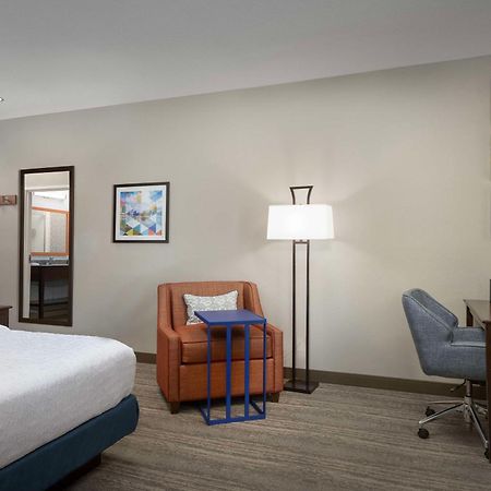 Hampton Inn & Suites Huntsville Research Park Area מראה חיצוני תמונה