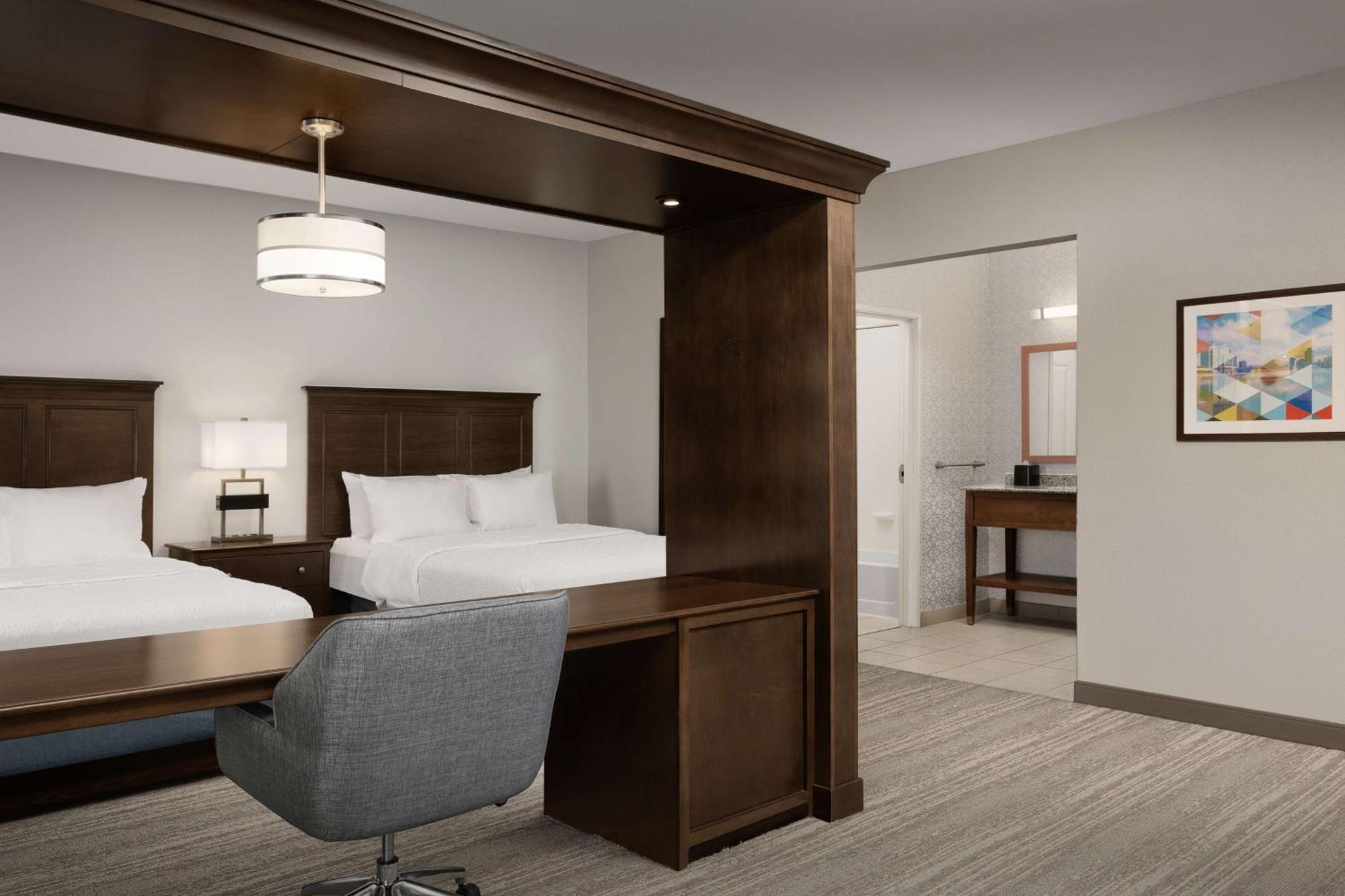 Hampton Inn & Suites Huntsville Research Park Area מראה חיצוני תמונה