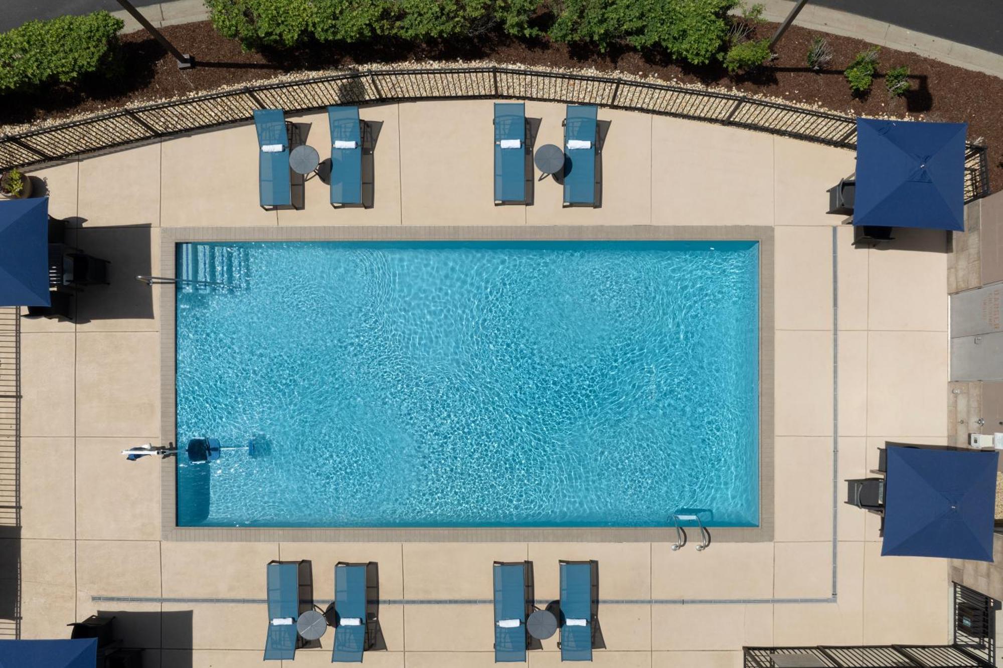 Hampton Inn & Suites Huntsville Research Park Area מראה חיצוני תמונה